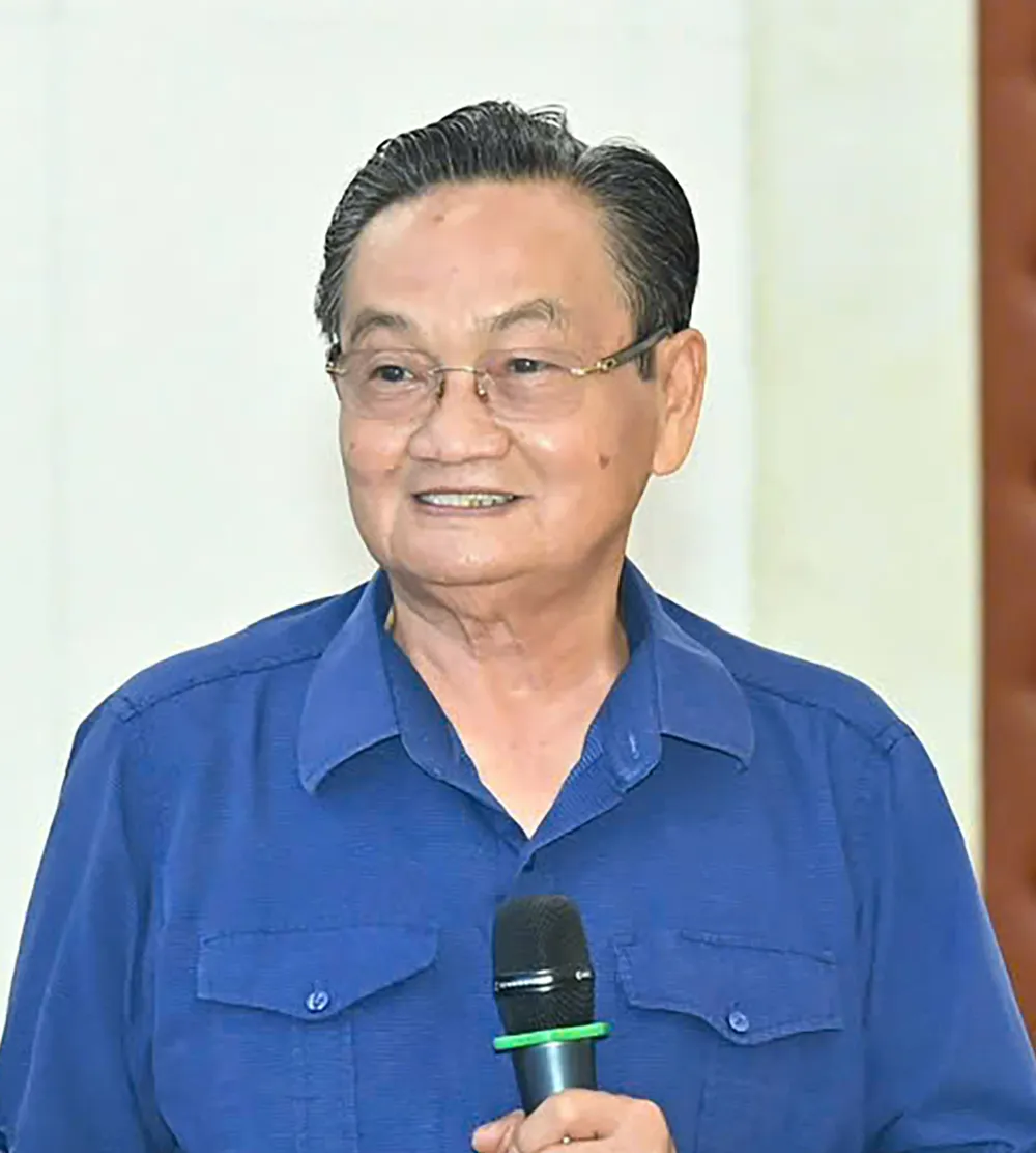 TS Trần Du Lịch U3c.jpg
