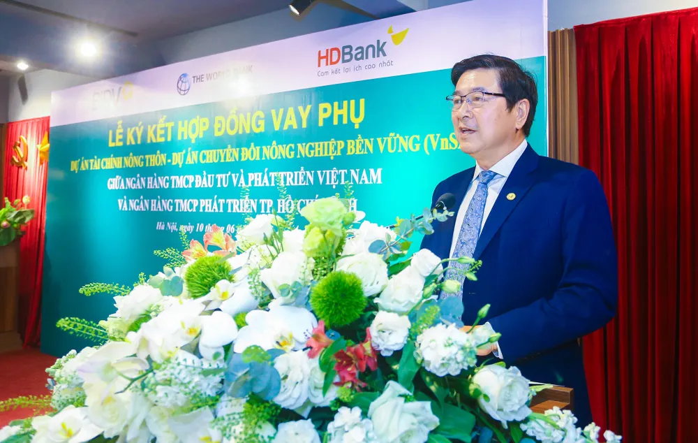 Ông Trần Hoài Nam, Phó Tổng Giám đốc Thường trực HDBank: “Ngân hàng sẽ triển khai chương trình tín dụng này một cách thiết thực, hiệu quả, đồng hành cùng Chính phủ và World Bank trong quá trình tái cơ cấu ngành nông nghiệp” ANTD9715 - Copy.JPG