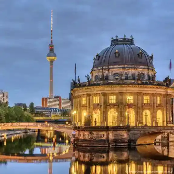 Một góc đảo Bảo tàng Berlin. Ảnh: DPA CN5 Anh1-66792723_803.jpg