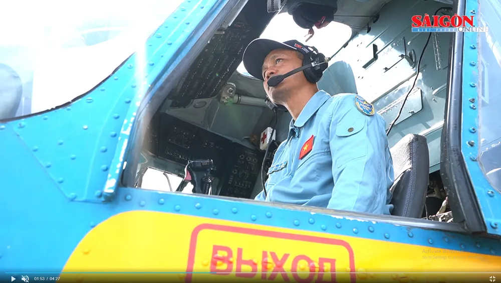ครอบครองท้องฟ้าแห่งปิตุภูมิ S1 clip làm chủ bầu trời - 2.jpg