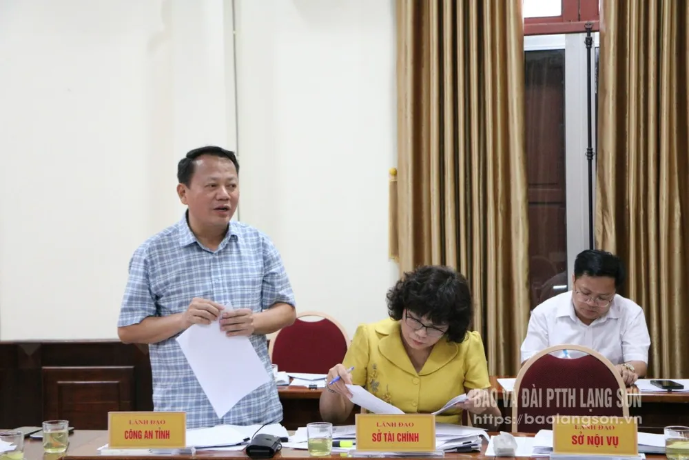 Lãnh đạo Công an tỉnh phát biểu tại buổi kiểm tra Lãnh đạo Công an tỉnh phát biểu tại buổi kiểm tra