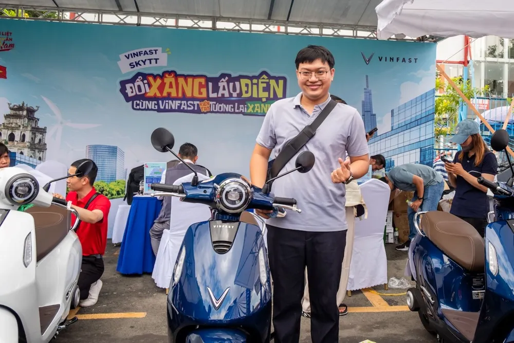 Anh Mai Trọng Duy (TPHCM) dễ dàng đổi xe xăng cũ, lên đời xe điện ngay tại sự kiện IMG_0161.jpeg