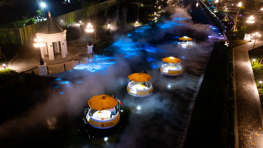 Dòng sông Ánh sáng tại Thành phố Thiên niên kỷ T&T City Millennia vừa được chính thức công nhận là Tuyến đường thủy trong khuôn viên Khu đô thị tích hợp hệ thống phun sương và công nghệ trình chiếu âm thanh, ánh sáng dài nhất A4.jpg