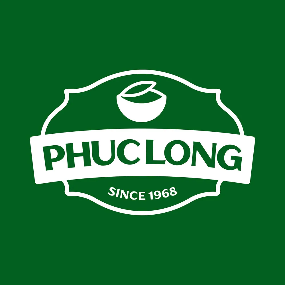 Logo mới của Phúc Long lấy cảm hứng từ hình dáng tách trà truyền thống Việt Nam. Những đường nét bo tròn mềm mại, phối hợp cùng hình khối tối giản, giúp hình ảnh thương hiệu mang đến cảm giác tinh tế mà gần gũi Logo mới của Phúc Long lấy cảm hứng từ hình dáng tách trà truyền thống Việt Nam. Những đường nét bo tròn mềm mại, phối hợp cùng hình khối tối giản, giúp hình ảnh thương hiệu mang đến cảm giá.jpg