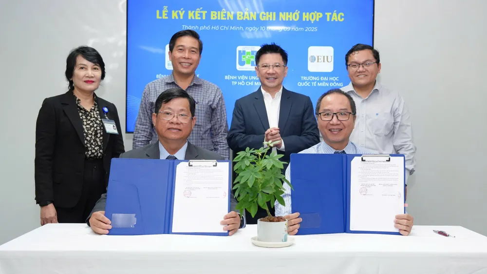 Nghi thức ký kết hợp tác giữa Bệnh viện Ung bướu TPHCM và Bệnh viện Quốc tế Becamex 771c16390cc5879bded4.jpg