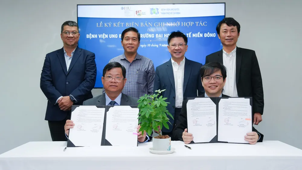 Nghi thức ký kết hợp tác giữa Bệnh viện Ung bướu TPHCM và Trường Đại học Quốc tế Miền Đông 7979165c0ca087fedeb1.jpg