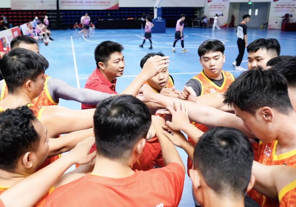Hội thao năm nay bao gồm 5 bộ môn: Quần vợt, Bóng rổ, Cầu lông, Bóng đá và Pickleball A9.jpg