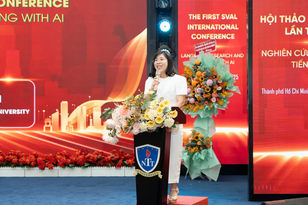 TS Trần Ái Cầm, Hiệu trưởng NTTU phát biểu khai mạc hội thảo TS. Trần Ái Cầm - Hiệu trưởng NTTU phát biểu khai mạc hội thảo .jpg