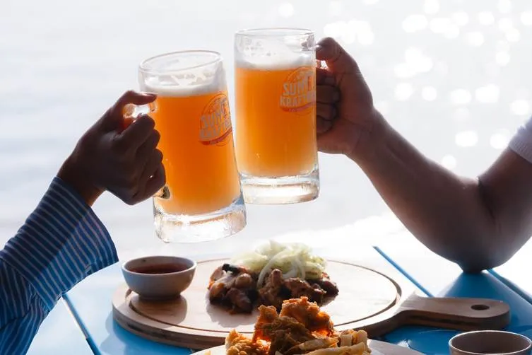 Thưởng thức bia thủ công Sun KraftBeer thượng hạng 1760449562809-6681.jpeg