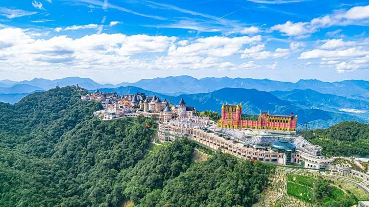 Khu du lịch Sun World Ba Na Hills một lần nữa được vinh danh Khu du lịch chủ đề hàng đầu châu Á 1760450080842-8370.jpeg