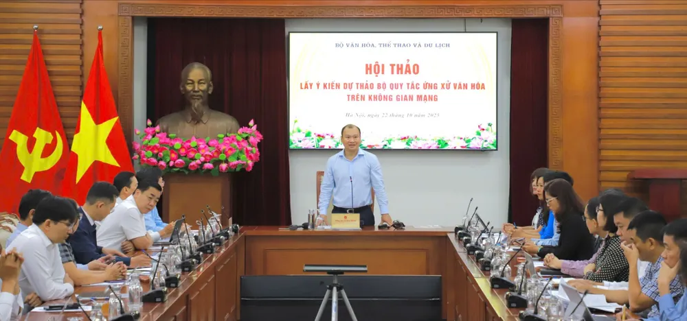 Hội thảo góp ý dự thảo Bộ quy tắc Ứng xử văn hóa trên không gian mạng diễn ra sáng 22-10 tại Hà Nội W6A.jpg