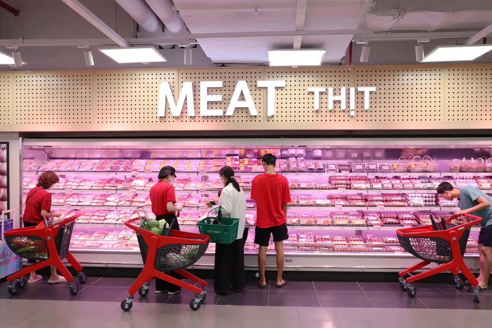 LOTTE MART phối hợp với nhiều đối tác công nghệ để liên tục cải thiện môi trường thoải mái cho khách hàng và nhân viên IMG_0141.JPG