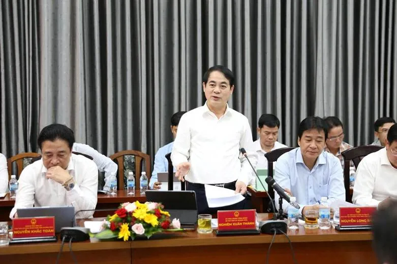 Ông Nghiêm Xuân Thành, Bí thư Tỉnh ủy Khánh Hoà, phát biểu tại buổi làm việc 1761889071394-8073.jpeg