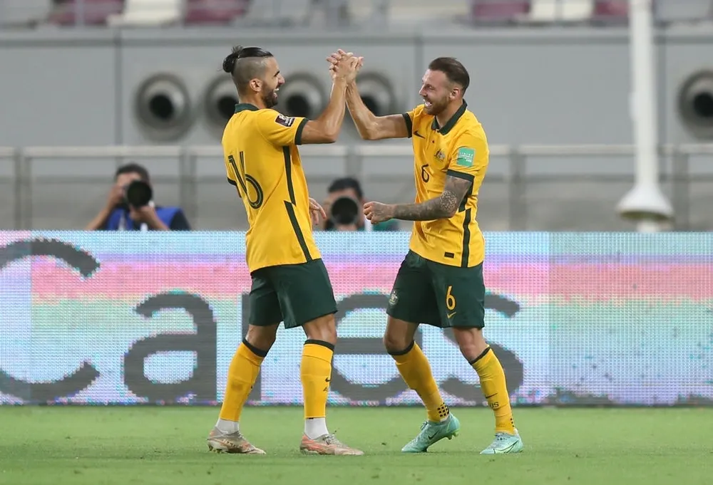 Australia dễ dàng đánh bại Trung Quốc ảnh 2