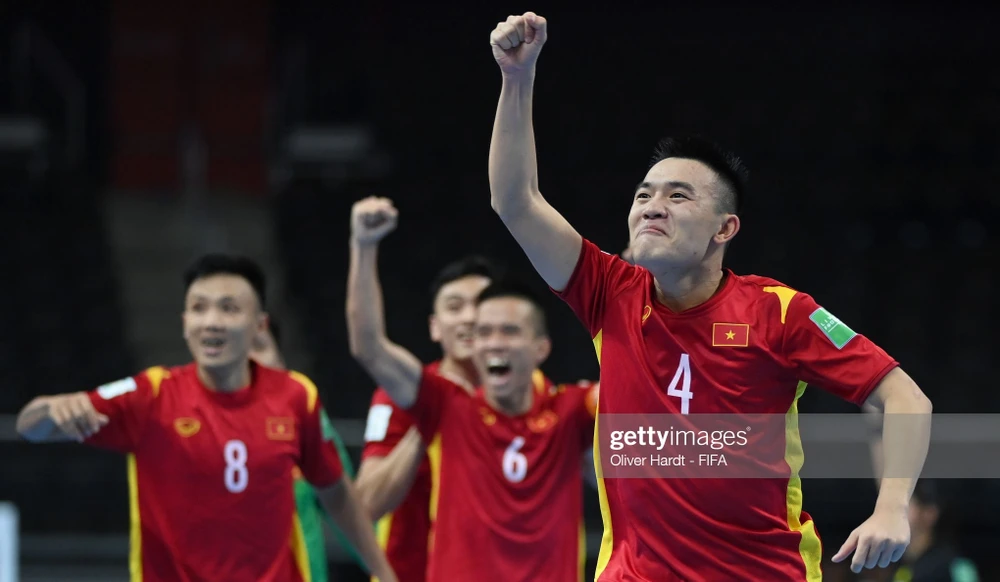 Đội tuyển futsal Việt Nam đã giành quyền vào vòng 1/8 World Cup 2021. Ảnh: GETTY