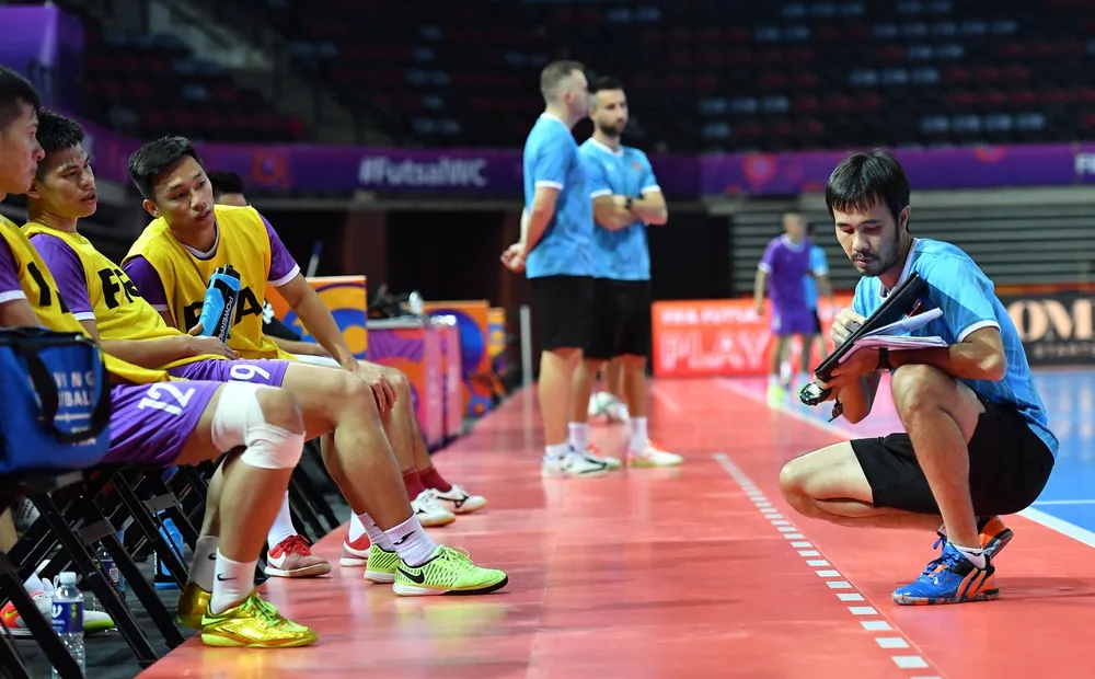 Thầy trò đội tuyển futsal Việt Nam có hành trình ấn tượng tại World Cup 2021
