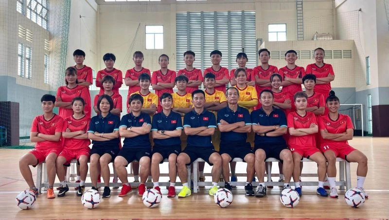 Đội tuyển futsal nữ Việt Nam đi Thái Lan tập huấn trong 1 tuần. Ảnh: ANH TRẦN