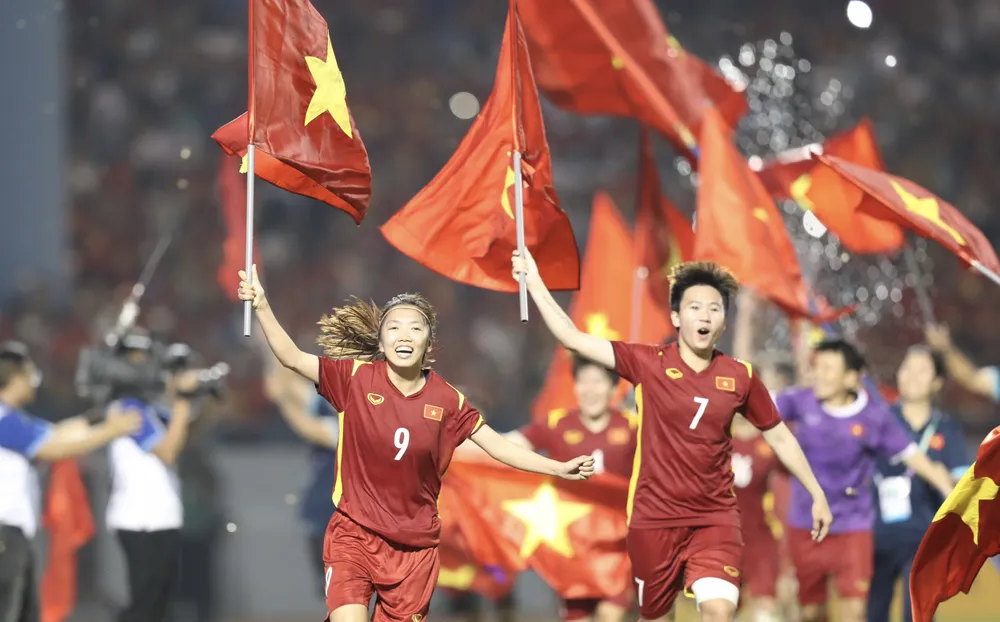 HLV Mai Đức Chung: ‘Đây là khoảnh khắc sung sướng nhất trong sự nghiệp’ ảnh 2 HLV Mai Đức Chung: ‘Đây là khoảnh khắc sung sướng nhất trong sự nghiệp’ ảnh 2