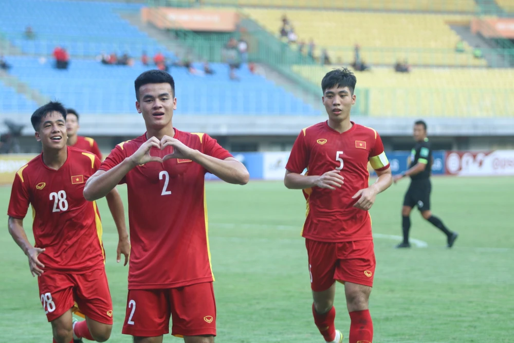 U19 Việt Nam đang dẫn đầu bảng A trước lượt cuối