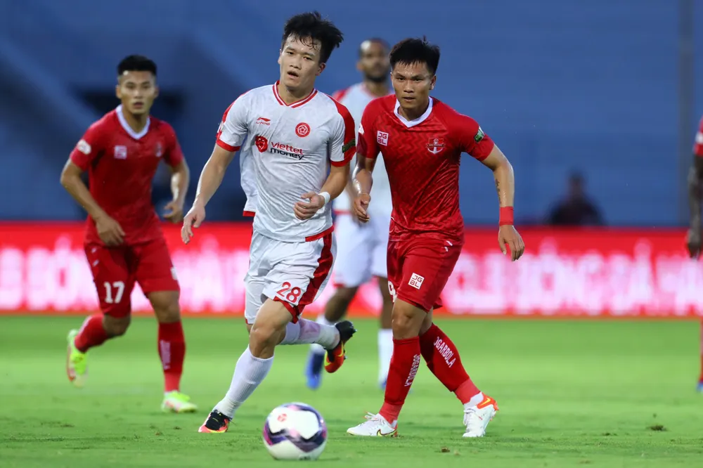Viettel FC khiến Hải Phòng mất ngôi đầu bảng ảnh 1 Viettel FC khiến Hải Phòng mất ngôi đầu bảng ảnh 1