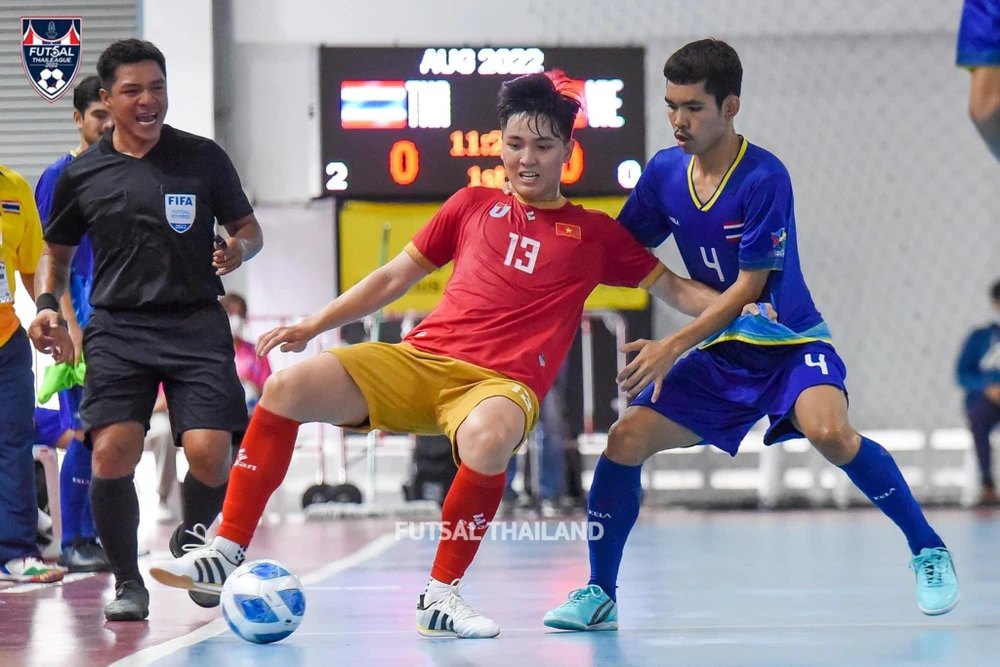 Đội tuyển futsal sinh viên Việt Nam giành huy chương bạc ở AUG20