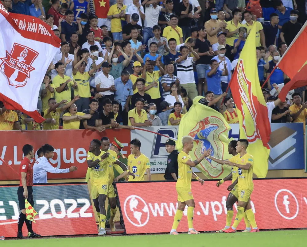 V-League 2022 thiết lập cột mốc lịch sử về khán giả: Khi người chơi đã biết làm thương hiệu ảnh 2