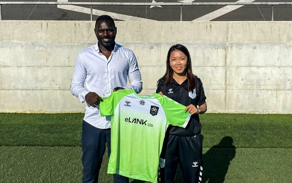 Huỳnh Như mặc áo số 11 ở Lank FC. ẢNH: CLB