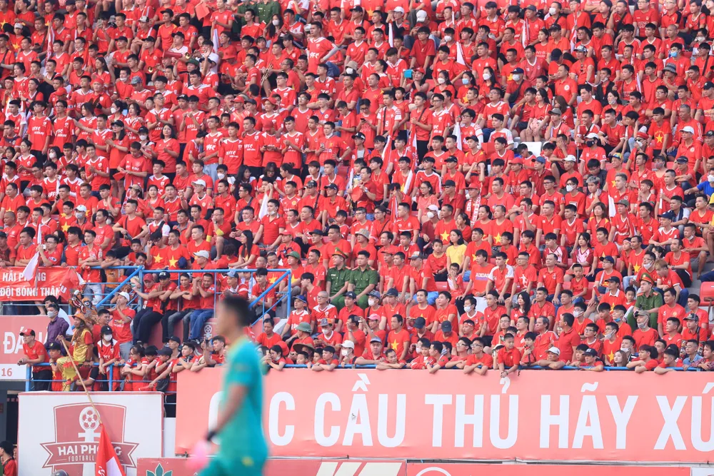 Đánh bại Hà Nội FC, Hải Phòng giúp cuộc đua vô địch V-League hấp dẫn hơn ảnh 1