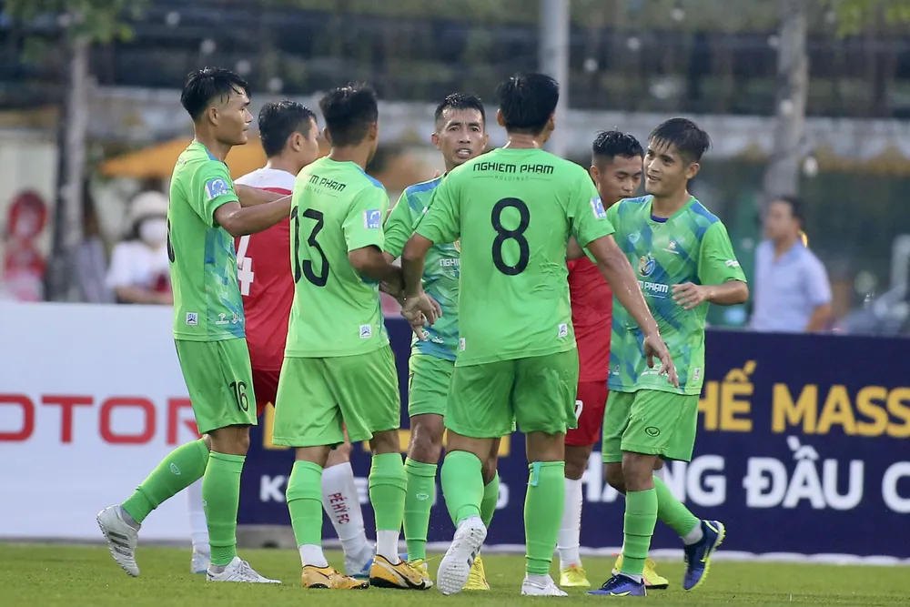 Khai mạc VSC-S2: Cựu sao HAGL lập poker, Quả bóng vàng Phùng Trọng Luân tái xuất ảnh 3