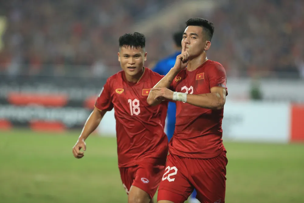 Tiền đạo Tiến Linh ghi bàn thắng mở điểm cho đội tuyển Việt Nam Tiền đạo Tiến Linh ghi bàn thắng mở điểm cho đội tuyển Việt Nam