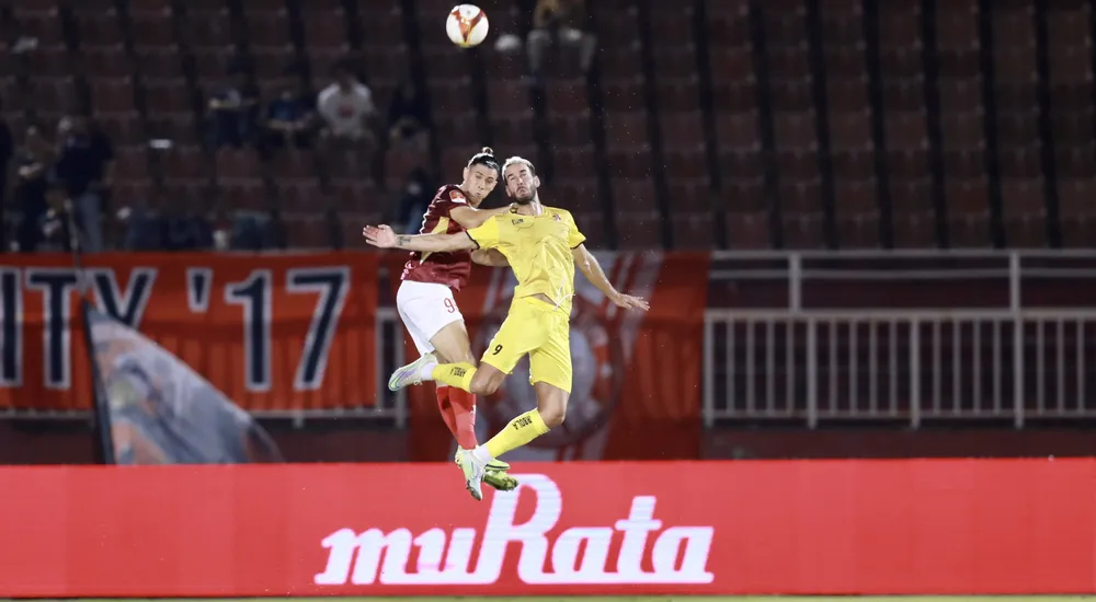 Tiền đạo Carlos của Hải Phòng dính chấn thương. ẢNH: DŨNG PHƯƠNG Tiền đạo Carlos của Hải Phòng dính chấn thương. ẢNH: DŨNG PHƯƠNG