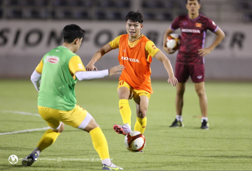 Các tuyển thủ U22 Việt Nam tích cực tập luyện hướng đến SEA Games 32. 