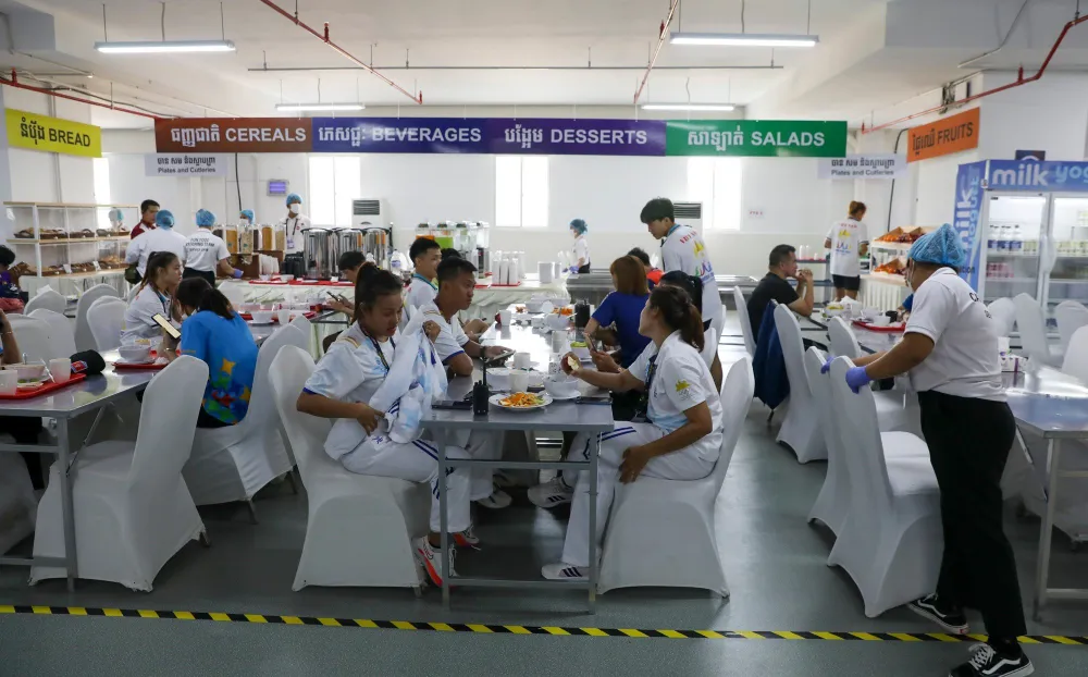 Khu vực căn tin của làng vận động viên