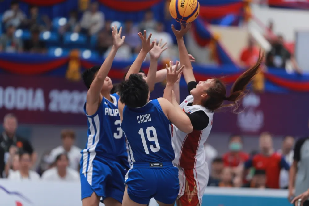 Đội tuyển bóng rổ nữ 3x3 Việt Nam đã 2 lần đánh bại Philippines ở SEA Games 32