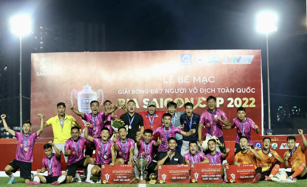 Đạt Tín FC đại diện TPHCM tham dự trận tranh Siêu Cúp bóng đá 7 người quốc gia 2023