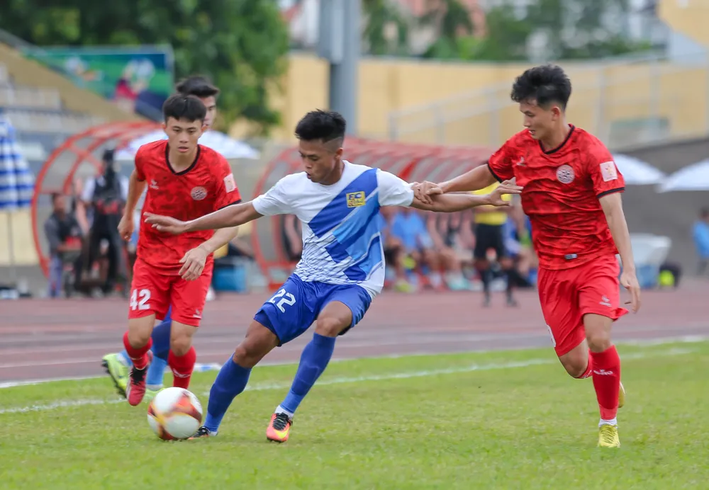 Huế dự báo có chuyến làm khách đầy khó khăn trên sân của PVF-CAND. ẢNH: TÂM HÀ