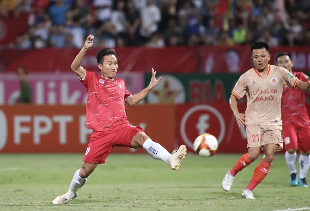 Hải Phòng đã chơi một trận đấu rất hay trước ứng viên cho chức vô địch. ẢNH: MINH HOÀNG