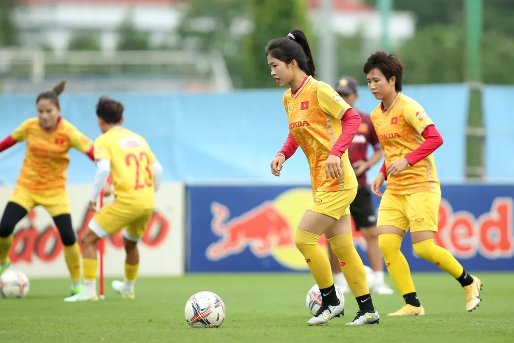 Thanh Nhã vẫn là niềm kỳ vọng trên hàng công của đội tuyển nữ Việt Nam. Thanh Nhã vẫn là niềm kỳ vọng trên hàng công của đội tuyển nữ Việt Nam.