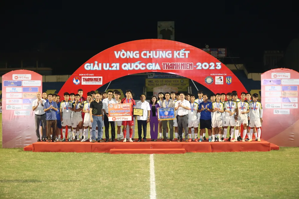 SLNA đoạt ngôi á quân Giải U21 quốc gia 2023
