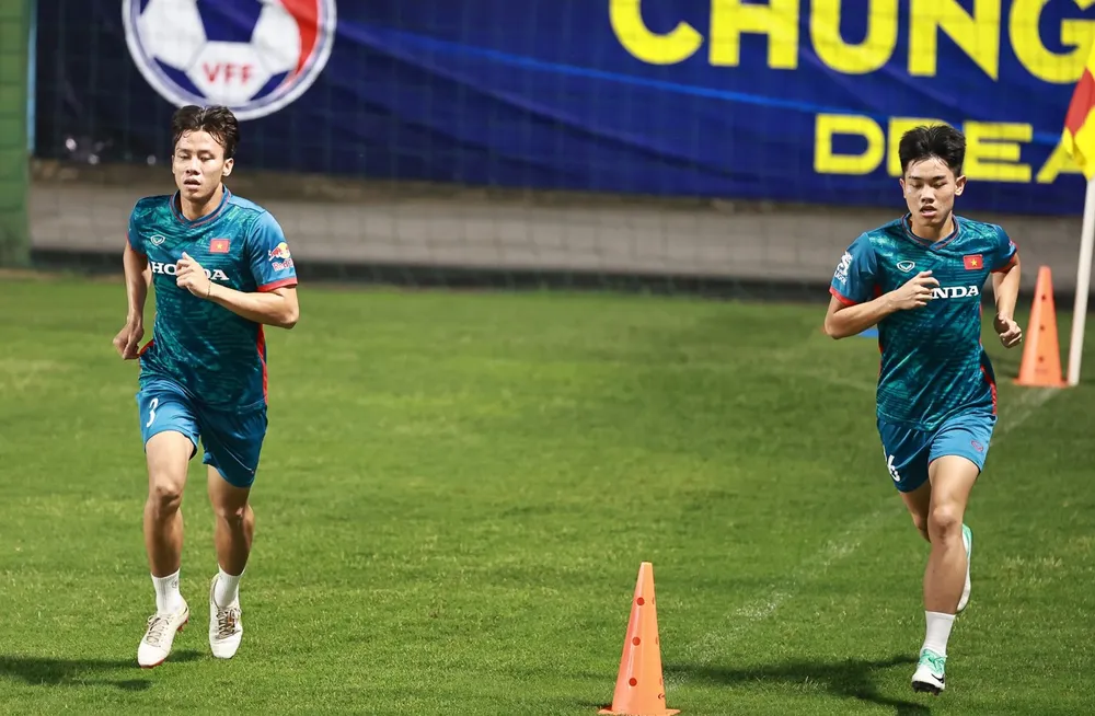 Quế Ngọc Hải phải tập với giáo án riêng ở buổi tập tối 7-11. Quế Ngọc Hải phải tập với giáo án riêng ở buổi tập tối 7-11.