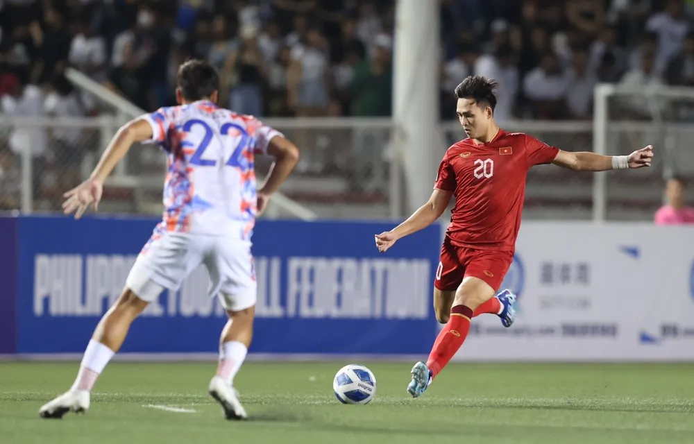 Đội tuyển Việt Nam đã đối diện với nhiều áp lực trên sân nhà của Philippines. ẢNH: MINH HOÀNG