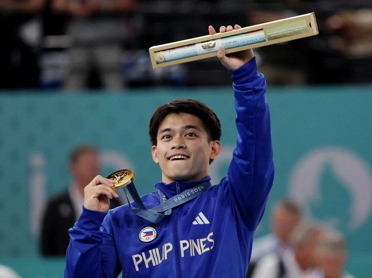 Carlos Yulo giành tổng cộng hai HCV tại Olympic Paris 2024. ẢNH REUTERS 