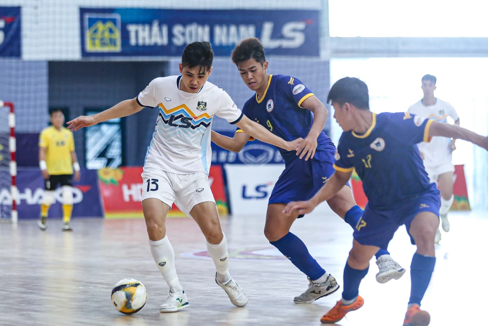 Tuyển thủ Nhan Gia Hưng giữ phong độ khi trở về Thái Sơn Nam TPHCM. ẢNH: ANH TRẦN 495148772_725168760008451_2628453990410710046_n.jpg