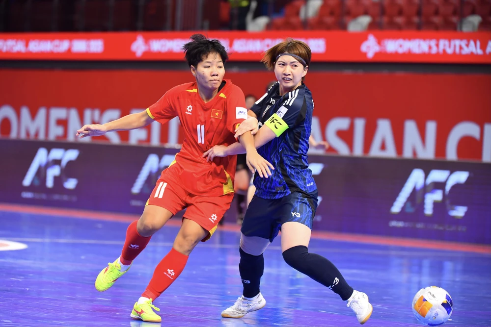 Tiền đạo K'Thủa trong màu áo của đội tuyển futsal nữ Việt Nam. ẢNH: AFC 496945785_1248603523936937_6268611363809305510_n.jpg