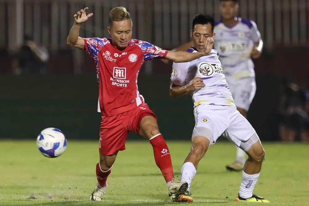 Hà Nội FC từng thắng CLB TPHCM tỷ số 2-0 ở trận lượt đi. ẢNH: DŨNG PHƯƠNG