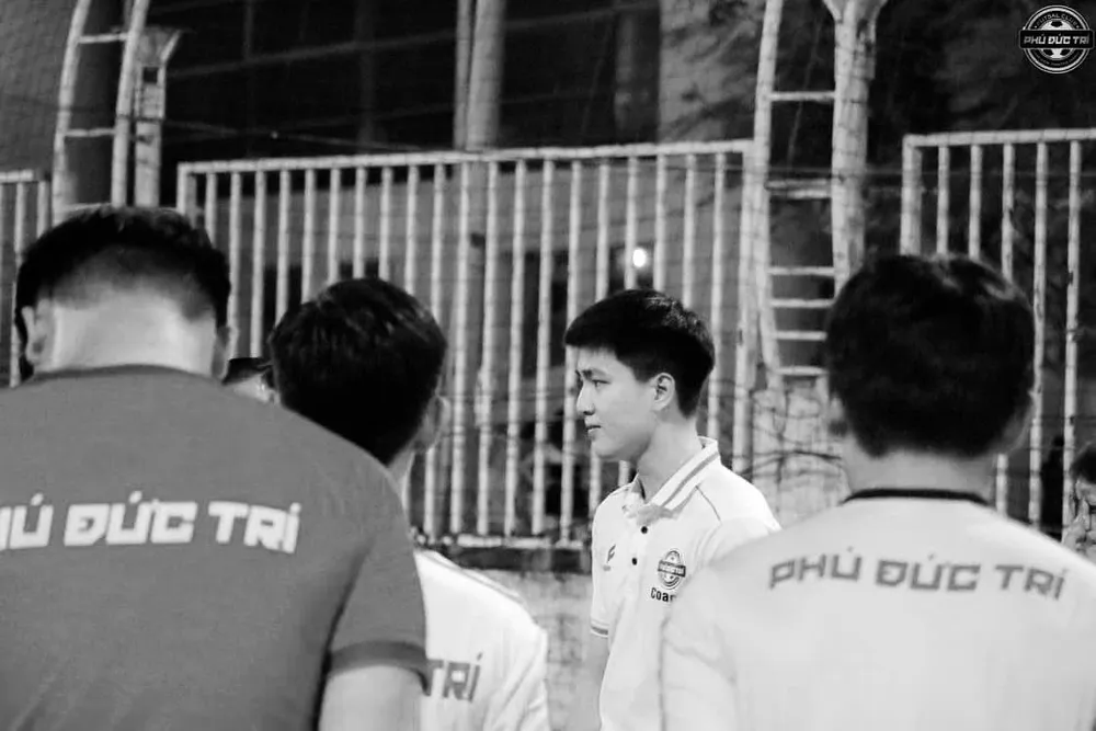 Đặng Thiện tham gia hỗ trợ công tác chuyên môn tại đội futsal phong trào Phú Trí Đức 503426843_1240878007835159_5953781751759398124_n.jpg