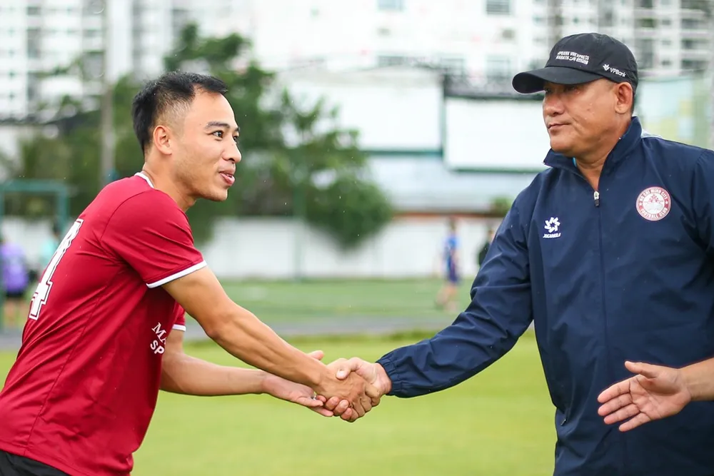 Tân binh Lê Tiến Anh gia nhập CLB TPHCM 3.jpg