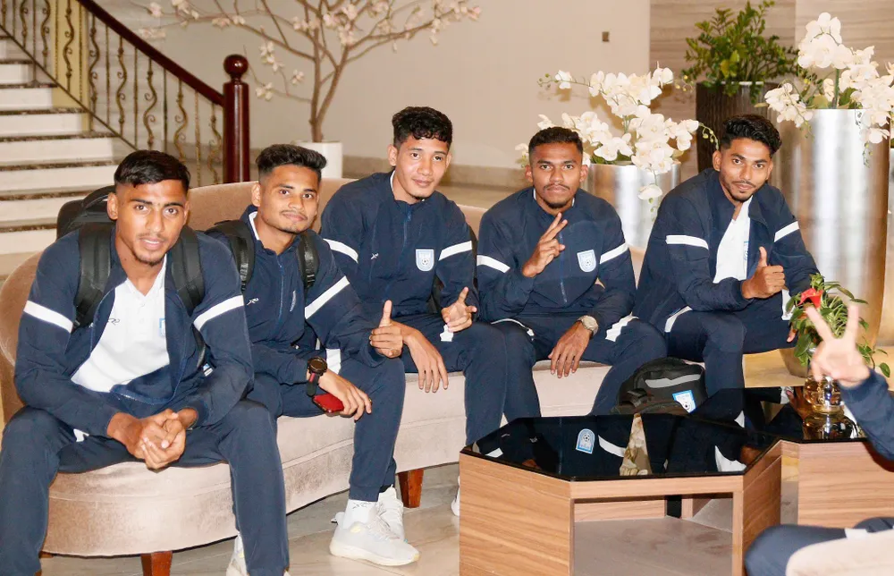 U23 Bangladesh có mặt tại Việt Trì (Phú Thọ). ẢNH: QUỐC ĐẠI 