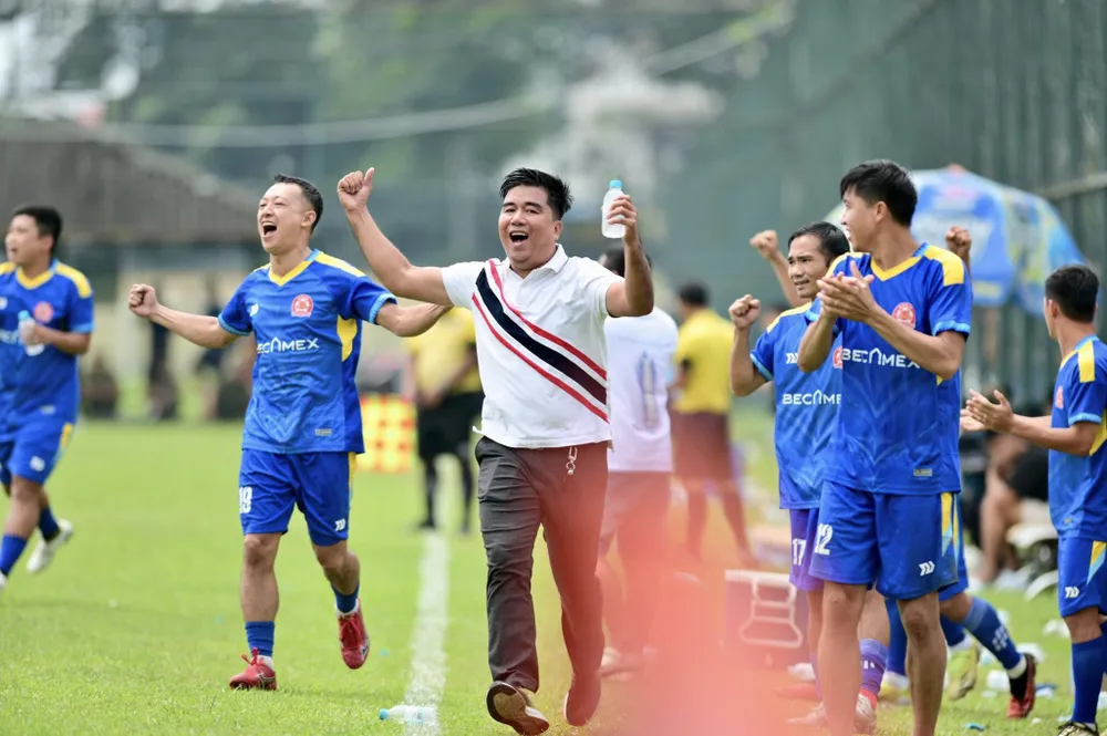 Niềm vui chiến thắng tại Becamex Group Cup 2025. ẢNH: VĂN LÂM