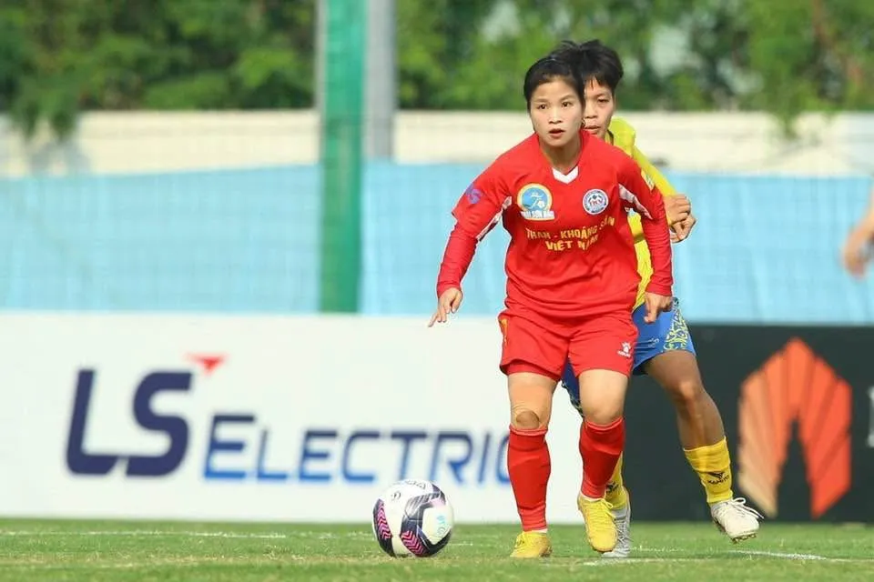 Tiền vệ trụ cột Dương Thị Vân lỡ hẹn SEA Games 33